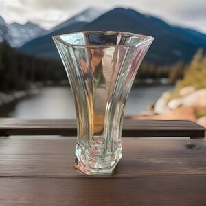 Vtg. Hoosier Glass Fluted Heavy Clear Glass Vase #4040 Heavy 9 " Wedding USA